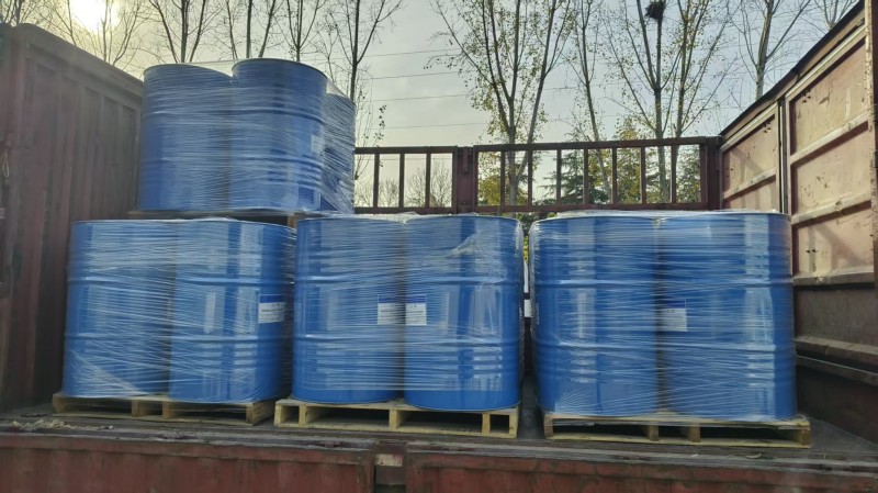 二丙二醇發貨現場.jpg 二丙二醇發貨現場.jpg